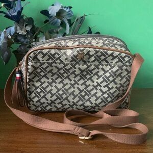 Tommy Hilfiger Tan and Brown Double Compartment Purse